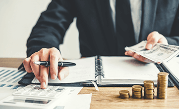 Improving decision accuracy of an anti money laundering solution